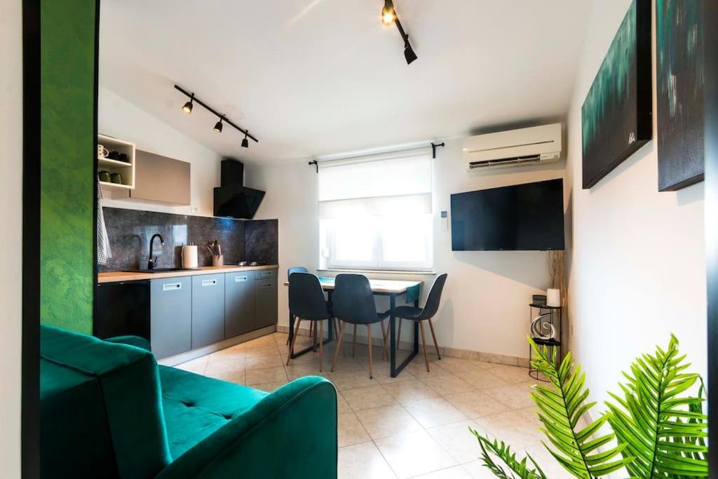 Apartman Smaragd Fazana Exterior photo